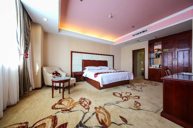 Vienna Songjiang New Bridge Pier Khách sạn 4*